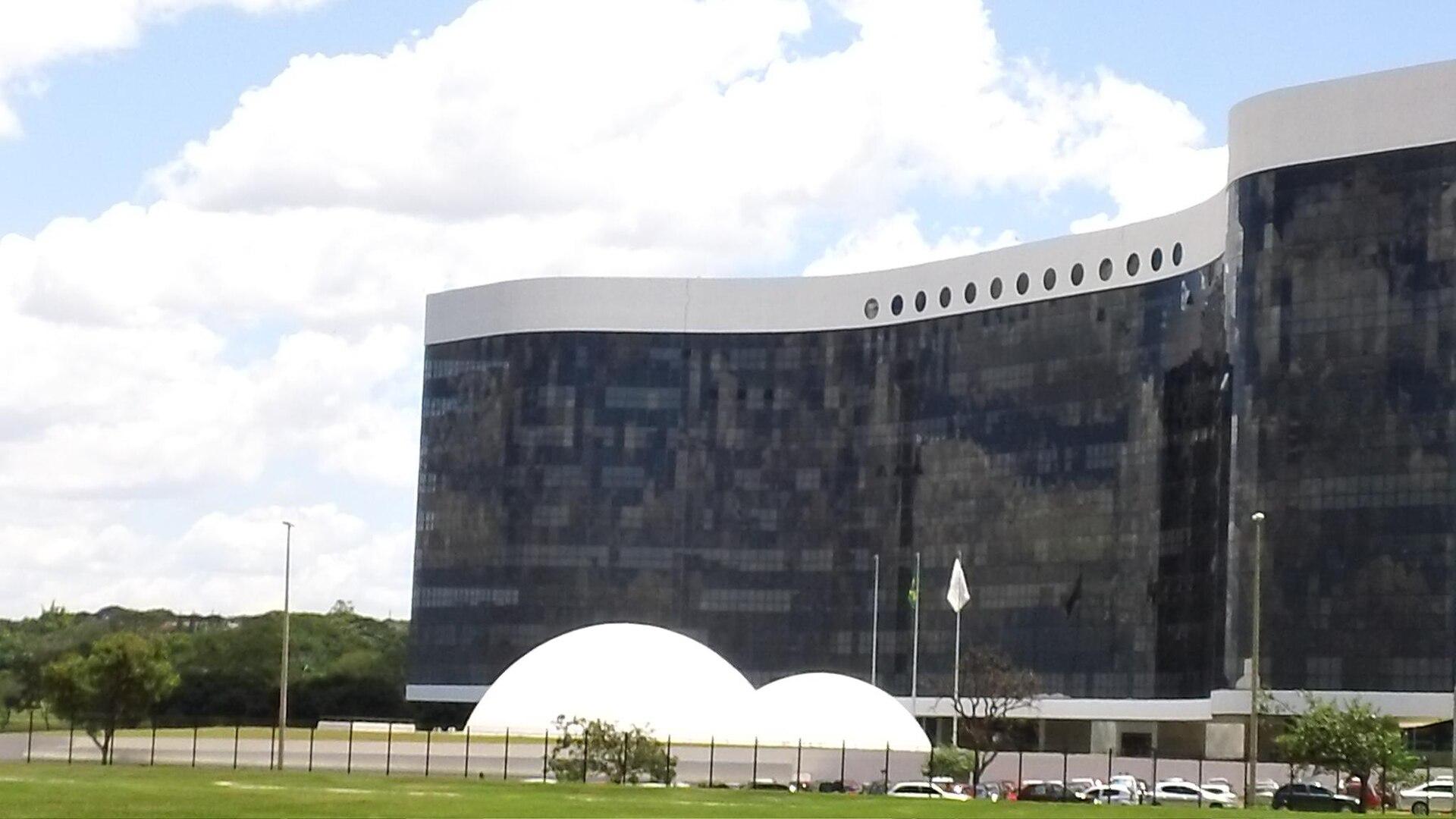 Sede do Tribunal Superior Eleitoral, em Brasília. Imagem ilustrativa do tribunal que proferiu a decisão; a foto não registra a sessão nem o processo citados nesta matéria.
