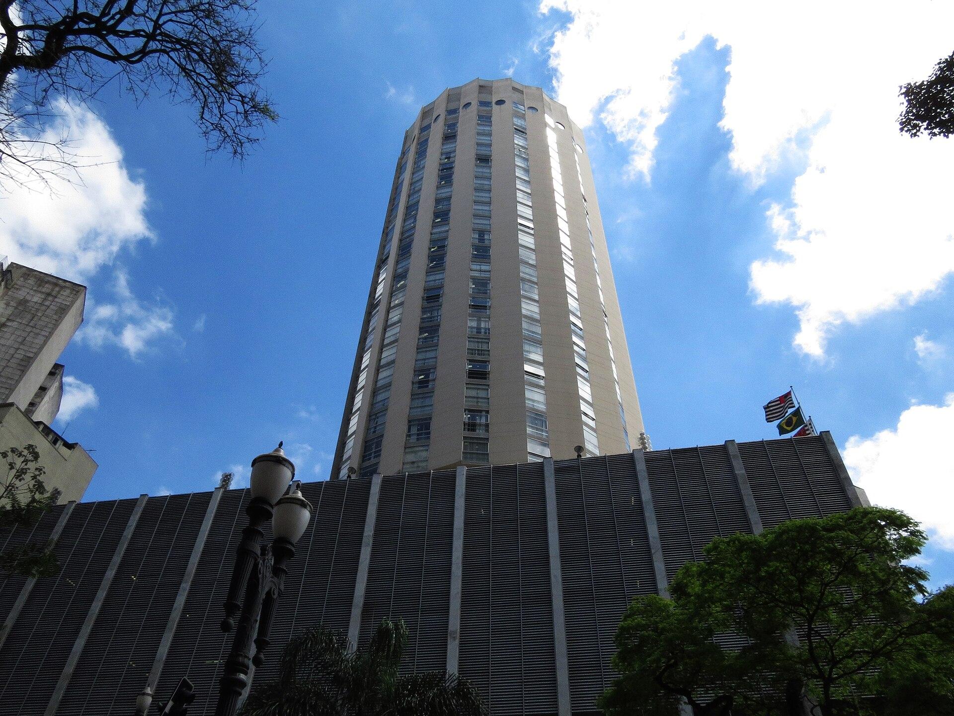Edifício do Tribunal de Justiça de São Paulo. Imagem ilustrativa do contencioso brasileiro, que é o mercado da Enter, sem relação direta com a empresa.